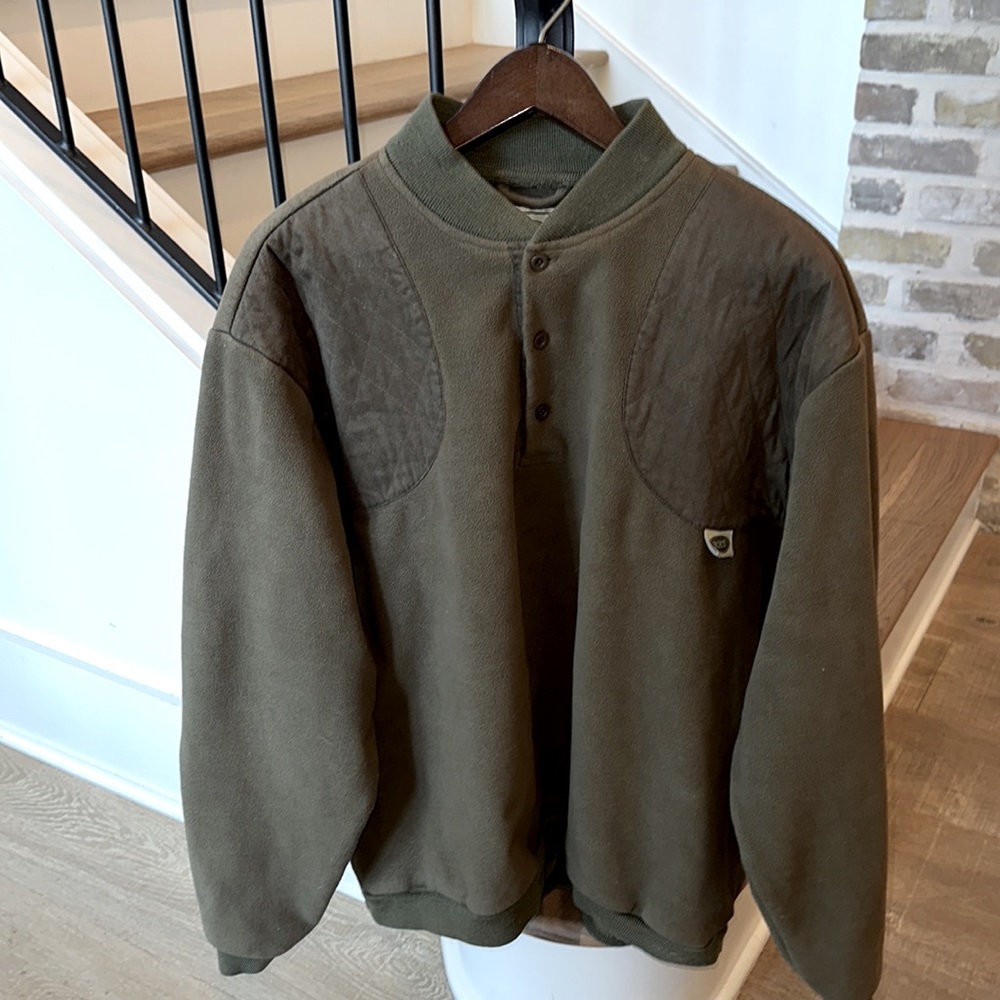 Fantastic Boyt Harness Company Men’s Loden Green Hunting / Shooting pullover.